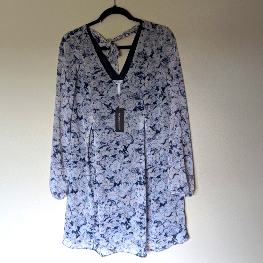 NWT BCBGeneration Floral Dress Fully Lined Size XS